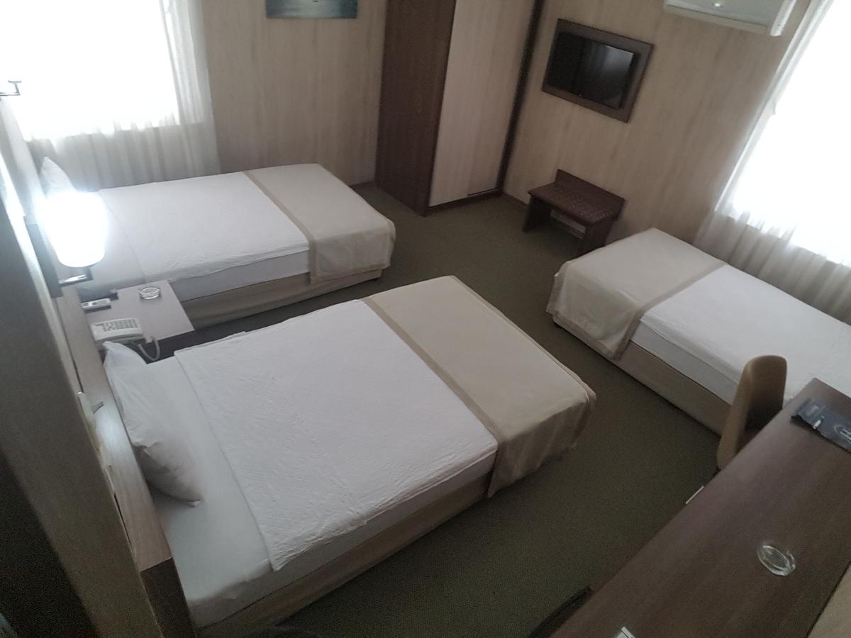 Hosta Otel Adana Eksteriør billede